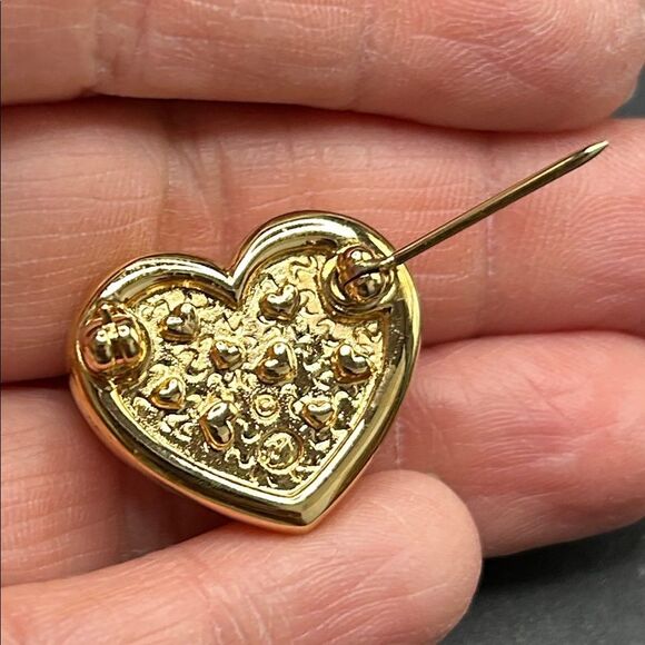 New in Box Swarovski Crystal Heart Pin Brooch - Picture 7 of 8
